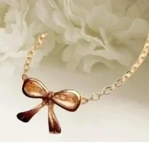 Collier avec Nœud en Plaqué or